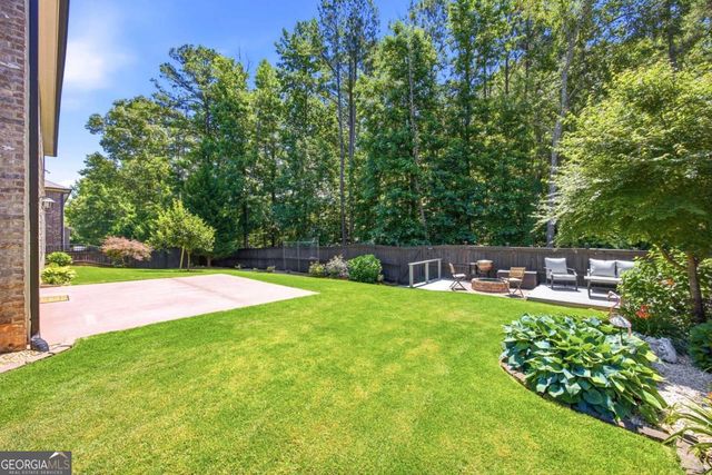 589 Warrenton Run Drive, Sugar Hill, GA 30518