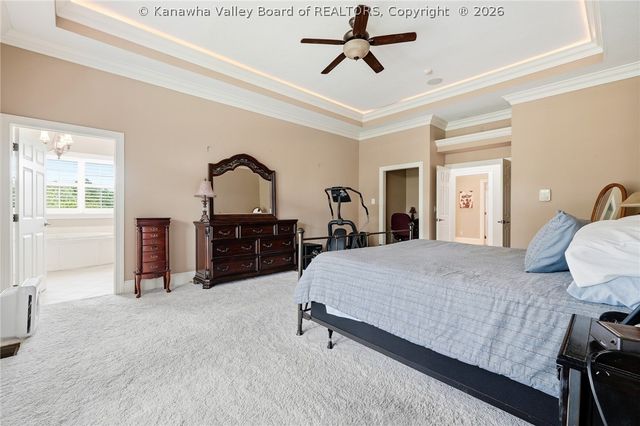 1024 Crestmont Road, Hurricane, WV 25526