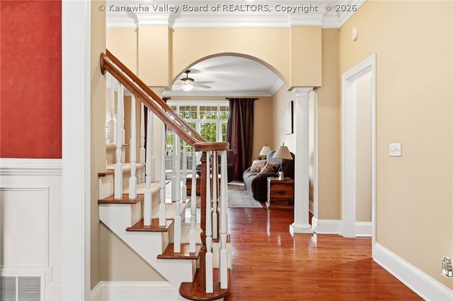 1024 Crestmont Road, Hurricane, WV 25526