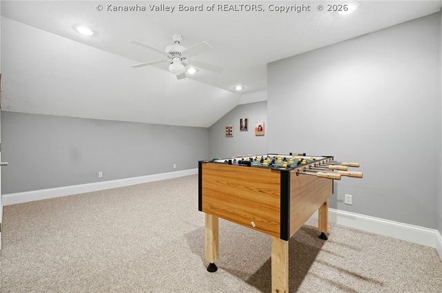 1024 Crestmont Road, Hurricane, WV 25526