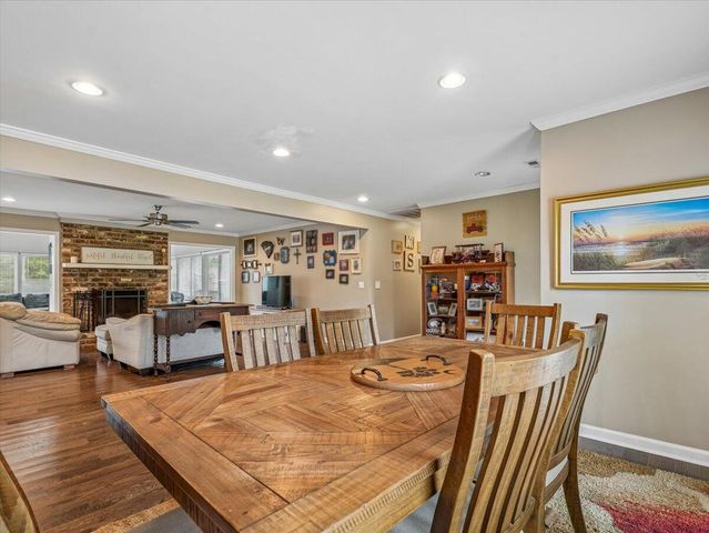 5 Corsica Court, Hanahan, SC 29410