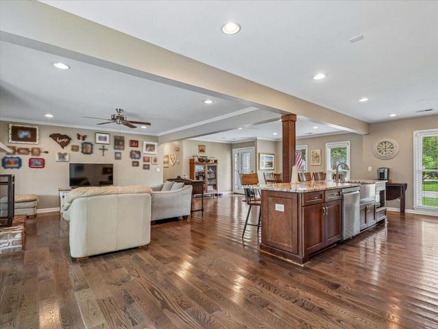 5 Corsica Court, Hanahan, SC 29410