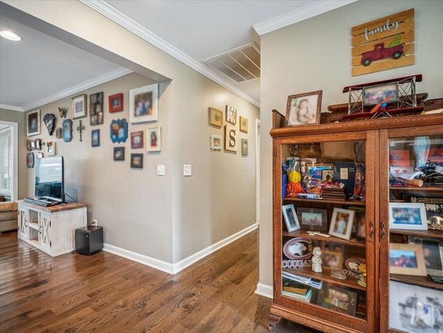 5 Corsica Court, Hanahan, SC 29410