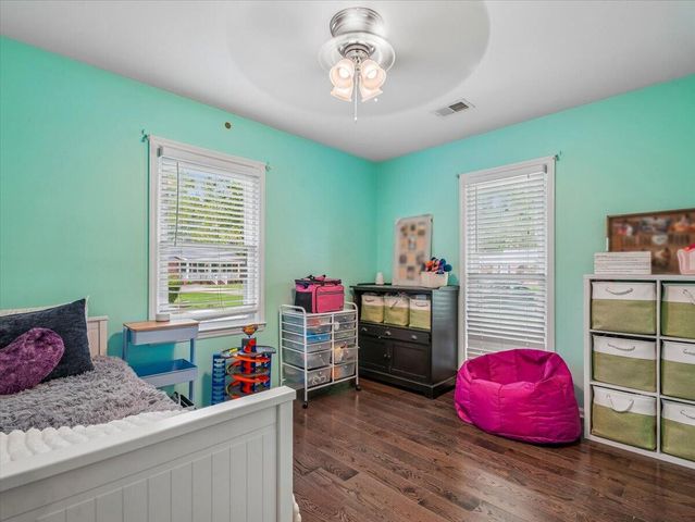 5 Corsica Court, Hanahan, SC 29410