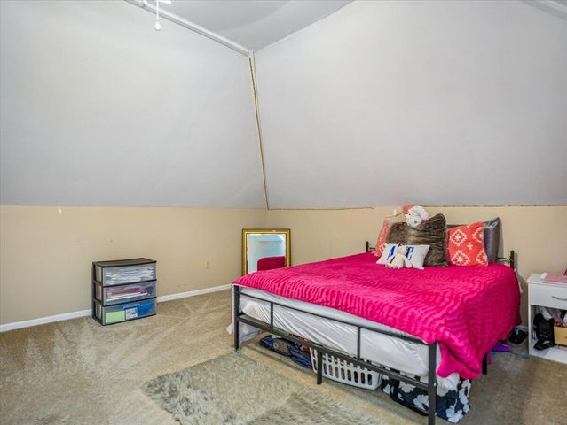 5 Corsica Court, Hanahan, SC 29410