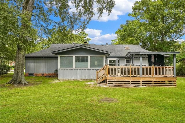 5 Corsica Court, Hanahan, SC 29410