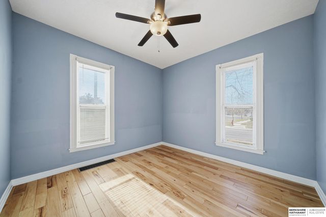 4904 Holdrege Street, Lincoln, NE 68504