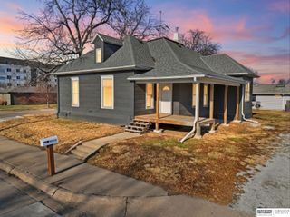 4904 Holdrege Street, Lincoln, NE 68504