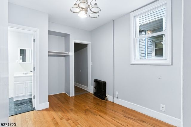 65 N Grove St, East Orange City, NJ 07017