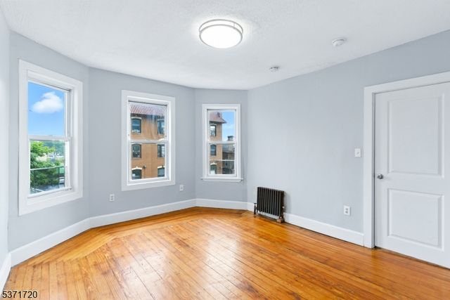 65 N Grove St, East Orange City, NJ 07017