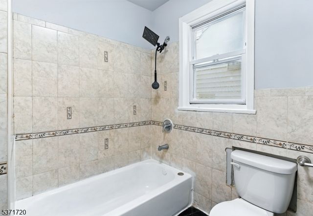 65 N Grove St, East Orange City, NJ 07017