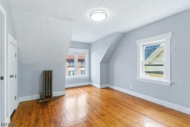 65 N Grove St, East Orange City, NJ 07017