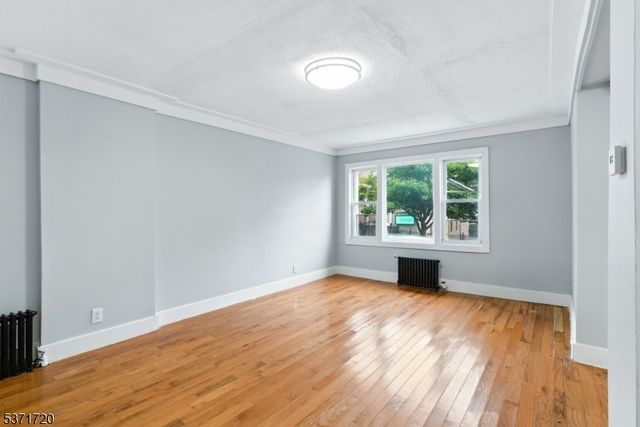 65 N Grove St, East Orange City, NJ 07017