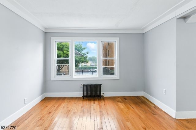 65 N Grove St, East Orange City, NJ 07017