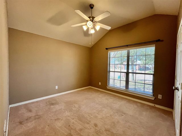 3504 Northpointe Drive, Denton, TX 76207