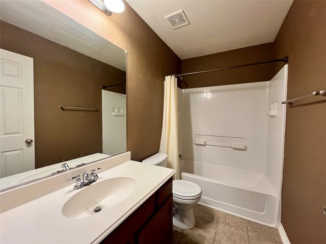 3504 Northpointe Drive, Denton, TX 76207