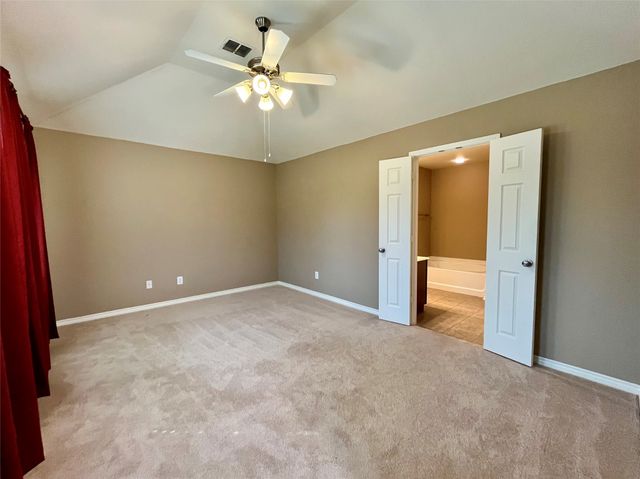 3504 Northpointe Drive, Denton, TX 76207