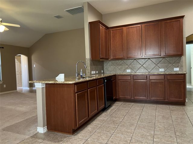 3504 Northpointe Drive, Denton, TX 76207