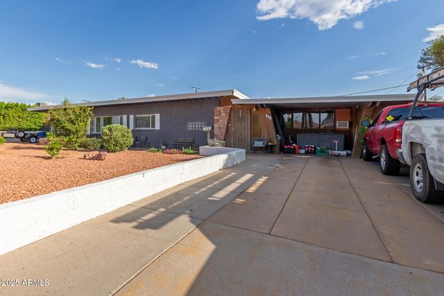 515 W TOLEDO Street, Chandler, AZ 85225
