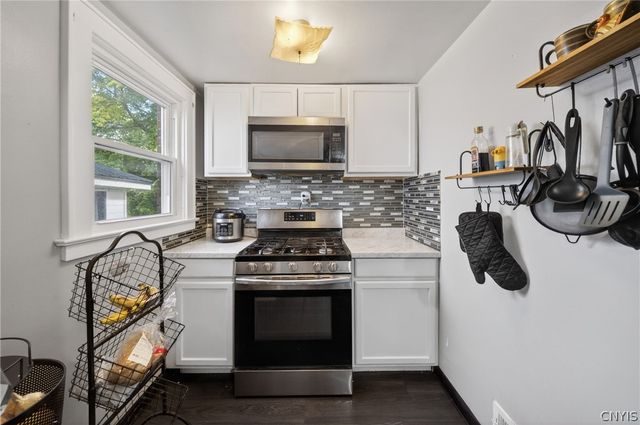 148 Winthrop Rd, Syracuse, NY 13206