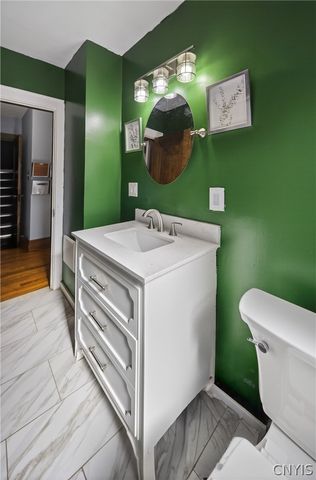 148 Winthrop Rd, Syracuse, NY 13206