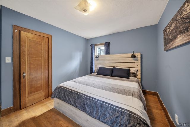 148 Winthrop Rd, Syracuse, NY 13206
