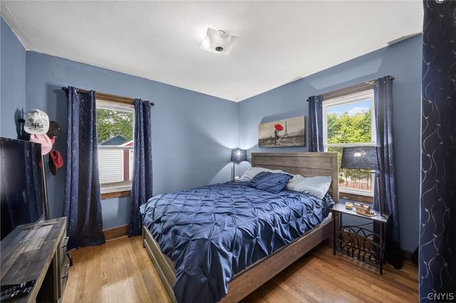 148 Winthrop Rd, Syracuse, NY 13206