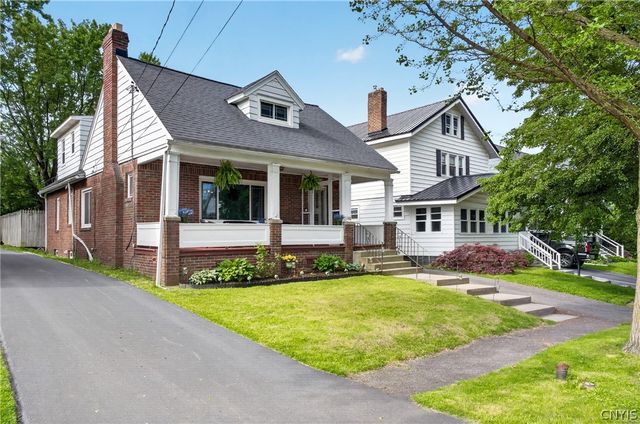 148 Winthrop Rd, Syracuse, NY 13206