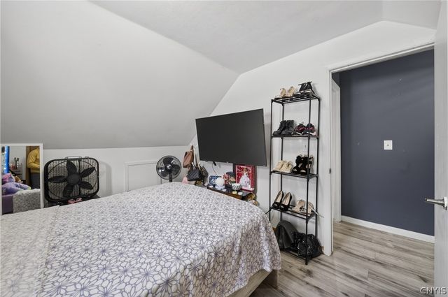 148 Winthrop Rd, Syracuse, NY 13206