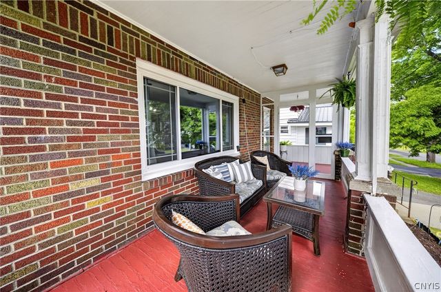 148 Winthrop Rd, Syracuse, NY 13206