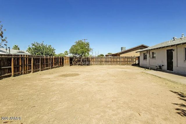 3808 W GLENDALE Avenue, Phoenix, AZ 85051