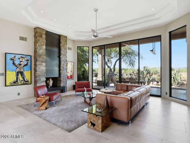 19142 E FALCON Circle, Rio Verde, AZ 85263