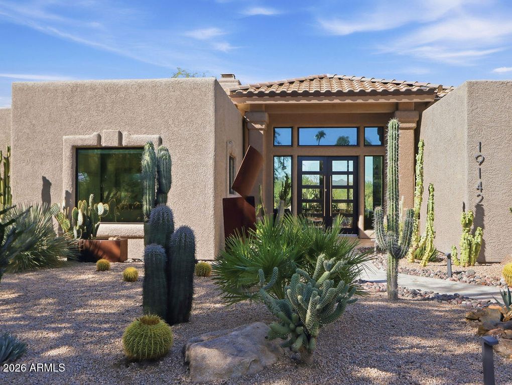 19142 E FALCON Circle, Rio Verde, AZ 85263 — photo 2