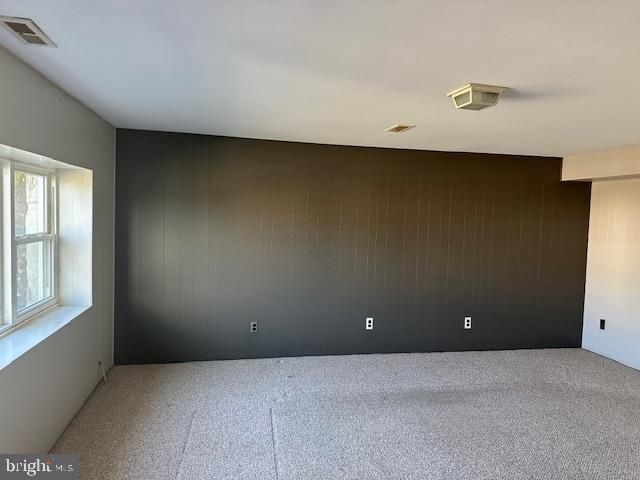 817 RENNARD CIR, Philadelphia, PA 19116