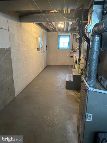 817 RENNARD CIR, Philadelphia, PA 19116