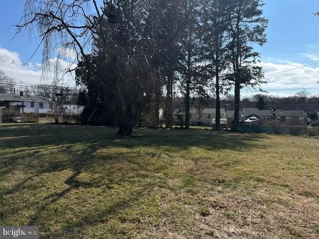 817 RENNARD CIR, Philadelphia, PA 19116