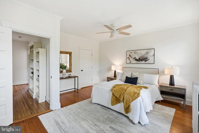 2129 NEWPORT PL NW, Washington, DC 20037
