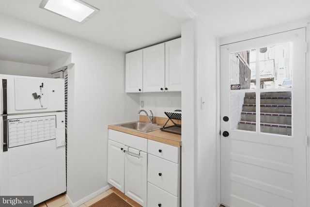 2129 NEWPORT PL NW, Washington, DC 20037