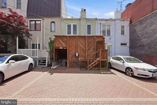 2129 NEWPORT PL NW, Washington, DC 20037
