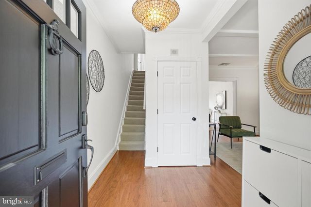 2129 NEWPORT PL NW, Washington, DC 20037