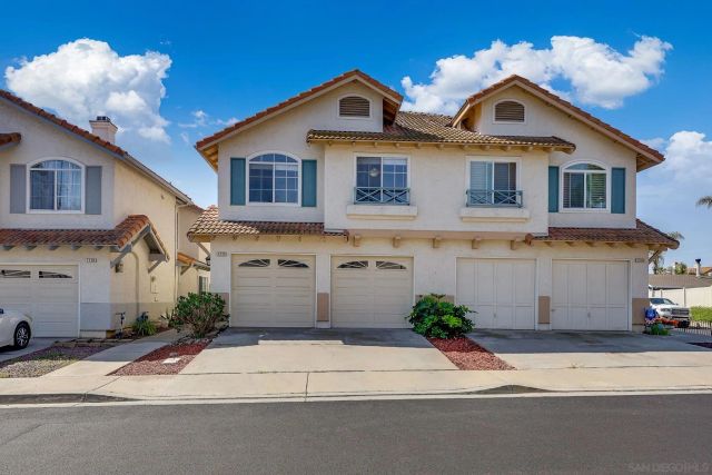 1772 Promenade Cir, Vista, CA 92083
