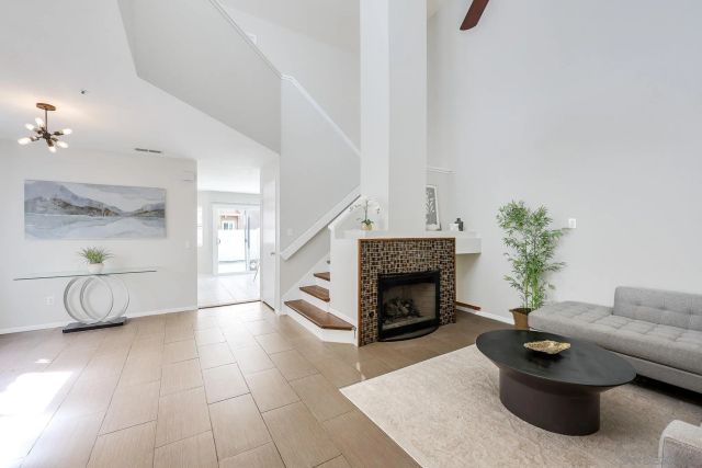 1772 Promenade Cir, Vista, CA 92083