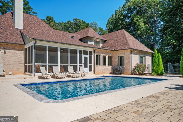 902 Lenora Drive NW, Kennesaw, GA 30152