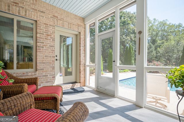 902 Lenora Drive NW, Kennesaw, GA 30152