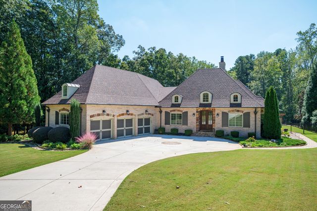 902 Lenora Drive NW, Kennesaw, GA 30152