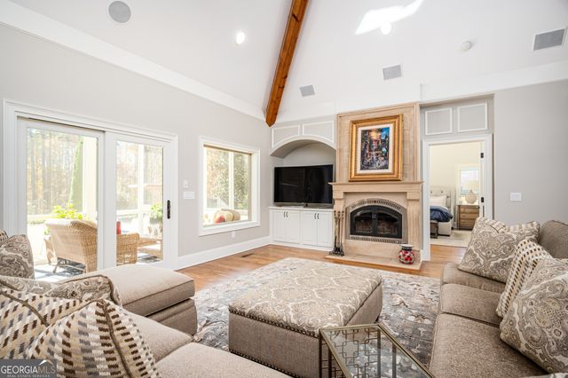 902 Lenora Drive NW, Kennesaw, GA 30152