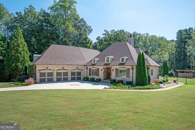 902 Lenora Drive NW, Kennesaw, GA 30152