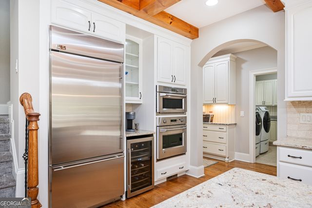 902 Lenora Drive NW, Kennesaw, GA 30152