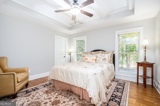 902 Lenora Drive NW, Kennesaw, GA 30152