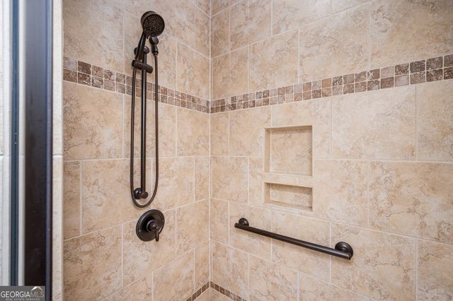 902 Lenora Drive NW, Kennesaw, GA 30152